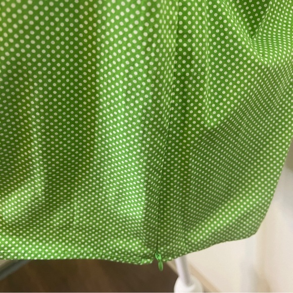Talbots sleeveless mock wrap Blouse side zipper Green White Polka Dot 20WP - Picture 3 of 6